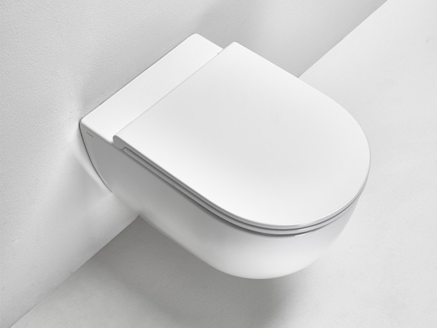 КОМПЛЕКТ Унитаз SIMAS TREVI подвесной безободковый с сиденьем с крышкой с микролифтом цвет белый TR18/F85+TR004